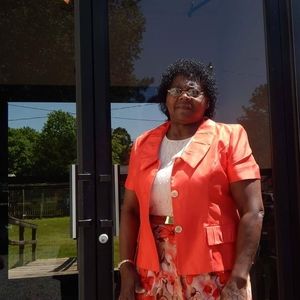 Meet your Posher, Janis